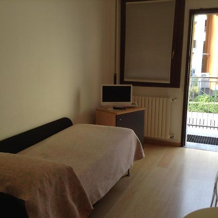 Hotel Schenatti Sondrio Room photo