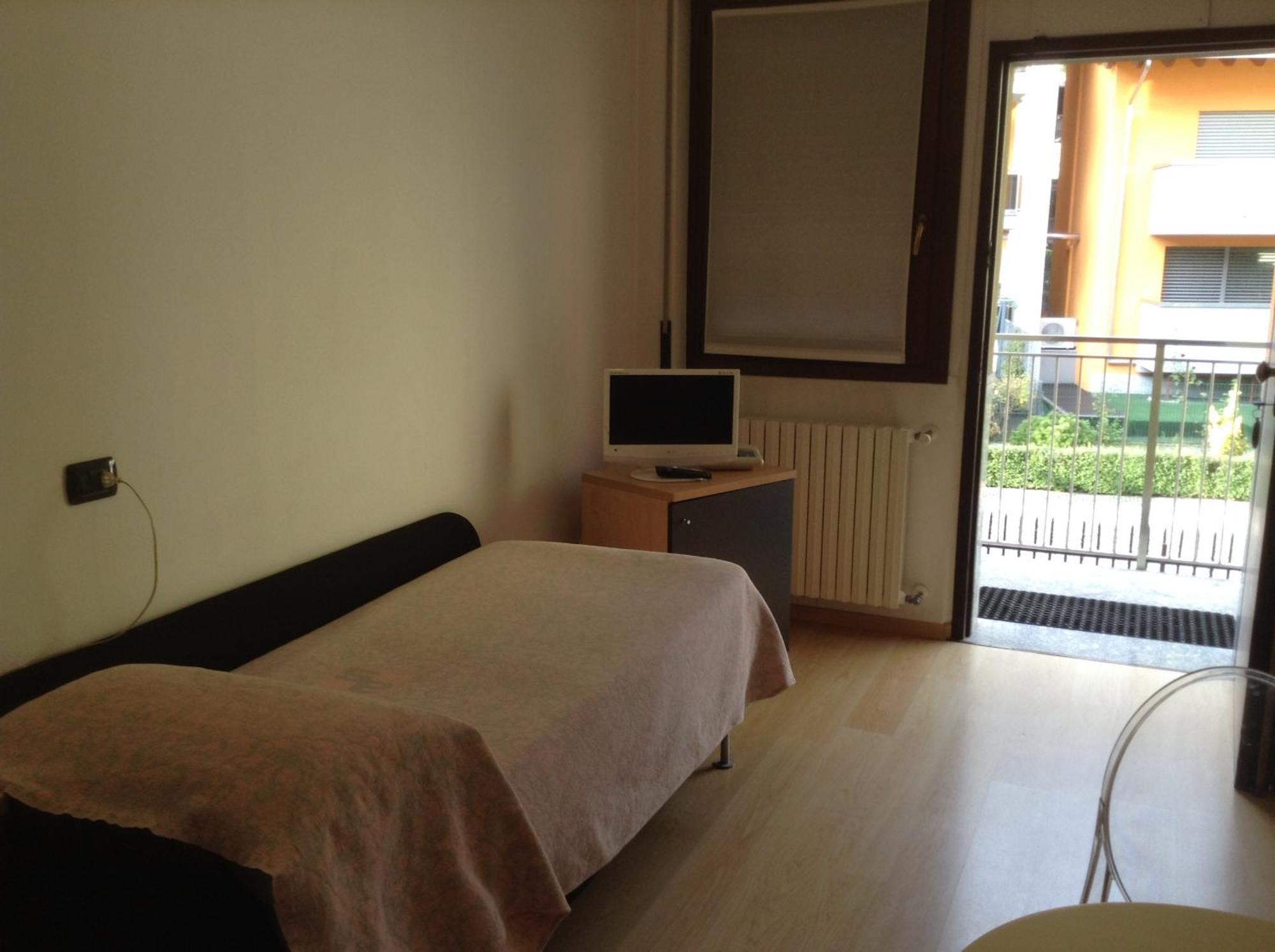 Hotel Schenatti Sondrio Room photo