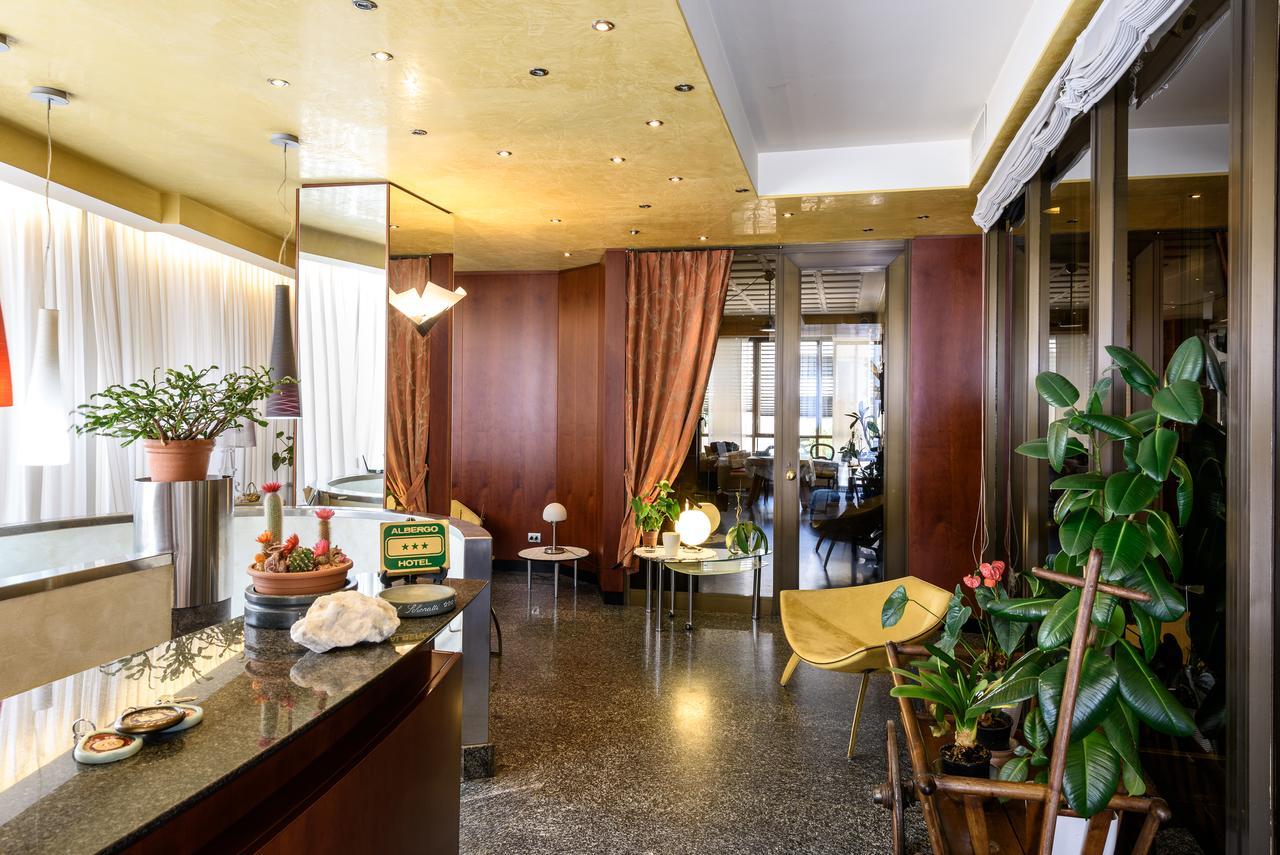 Hotel Schenatti Sondrio Exterior photo
