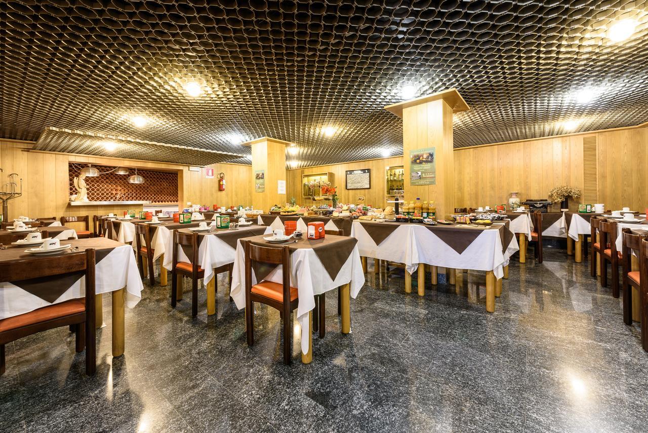 Hotel Schenatti Sondrio Exterior photo
